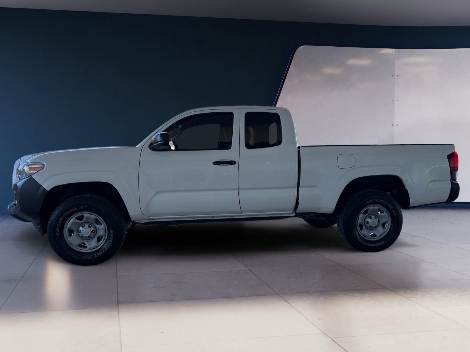 2022 Toyota Tacoma SR Access Cab photo 2