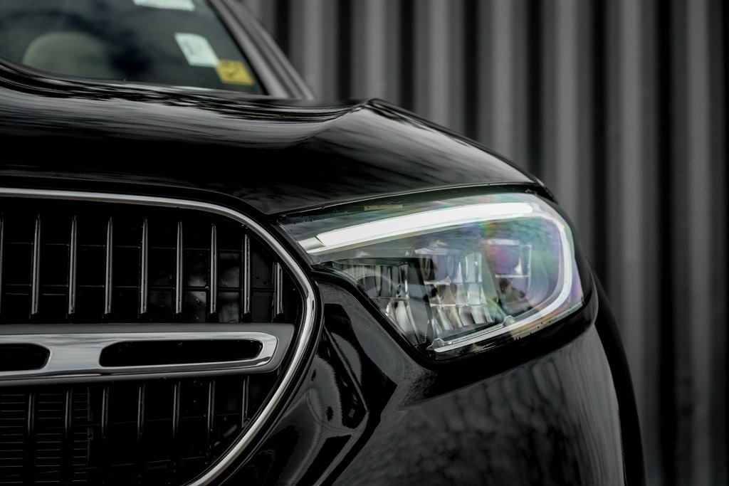 2026 Mercedes Benz GLC 300 4MATIC photo 5