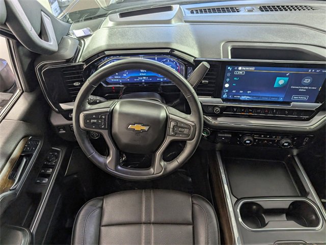2025 Chevrolet Silverado 2500HD High Country photo 17