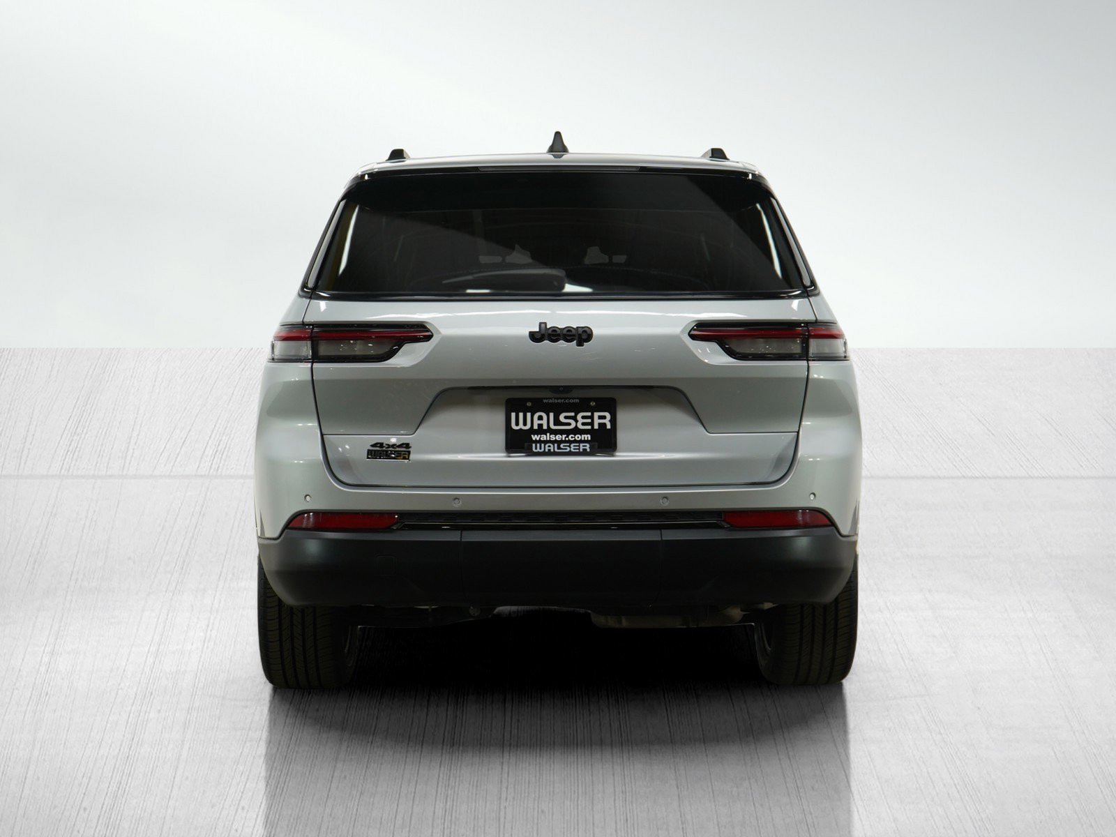 2023 Jeep Grand Cherokee Altitude photo 3
