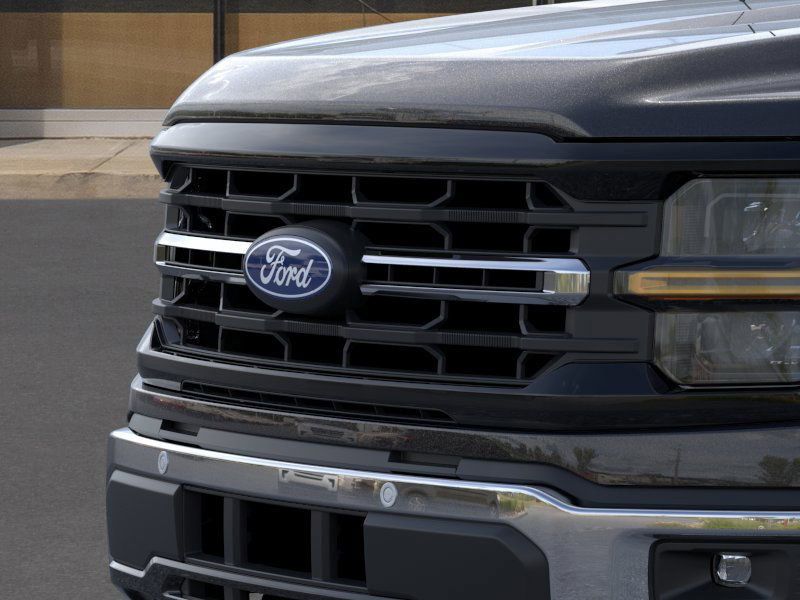 2025 Ford F-150 XLT photo 14