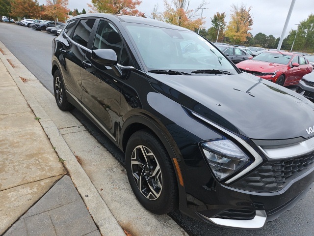 2023 Kia Sportage LX photo 2