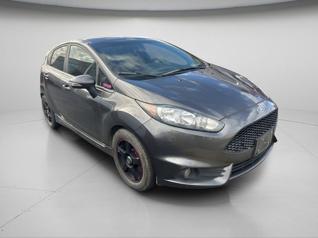 2016 Ford Fiesta ST photo 2