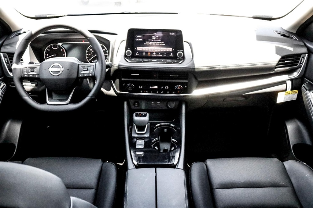 2025 Nissan Rogue SV photo 23