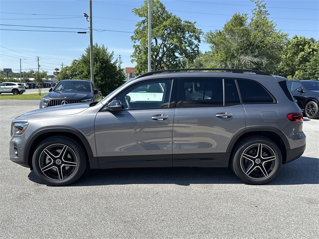 2025 Mercedes Benz GLB 250 photo 4