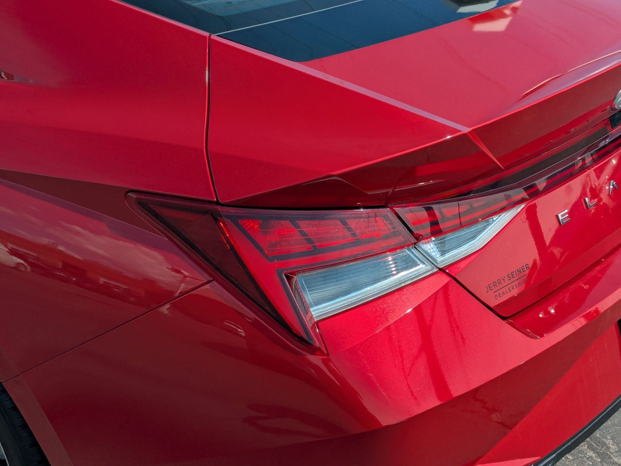 2022 Hyundai Elantra SEL photo 11