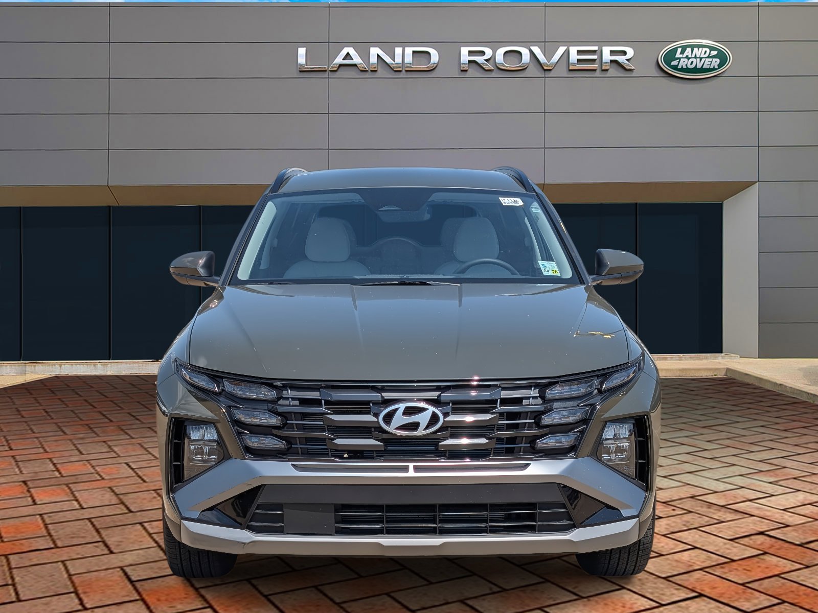 2025 Hyundai Tucson SEL photo 2