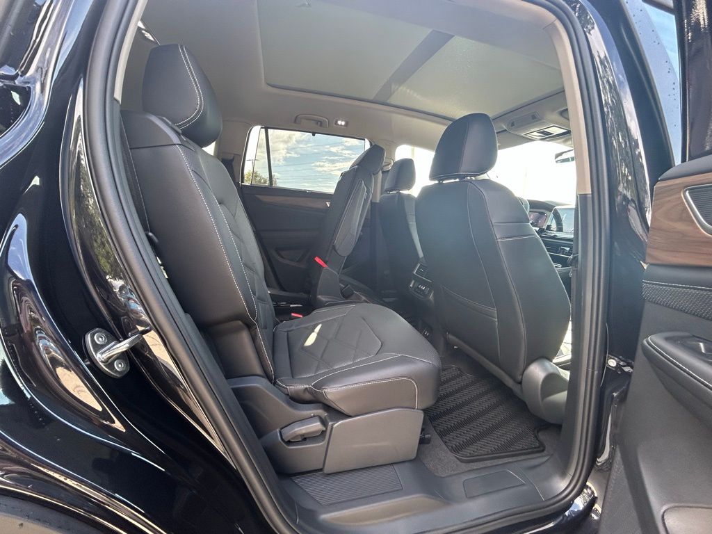 2026 Volkswagen Atlas SE Technology photo 31
