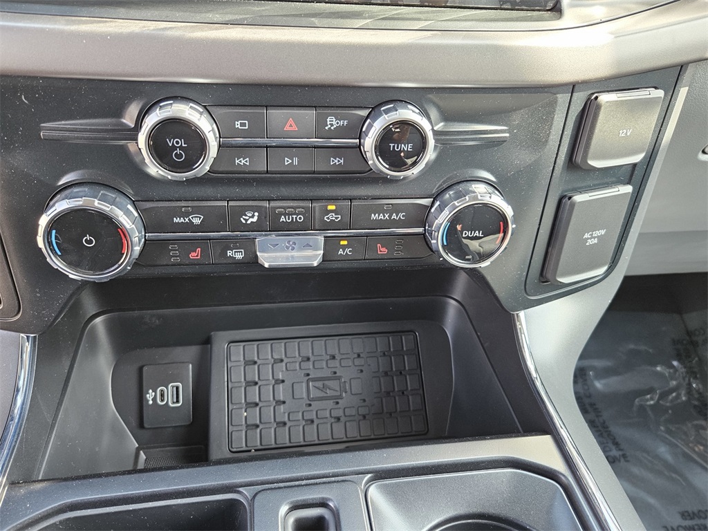 2025 Ford F-150 XLT photo 18