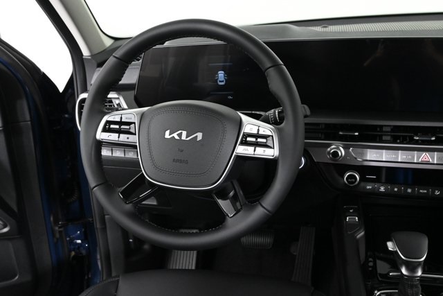 2025 Kia Telluride S photo 3