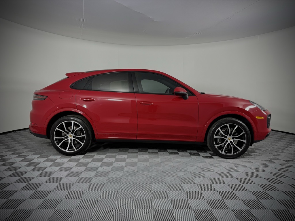 2023 Porsche Cayenne Coupe photo 10