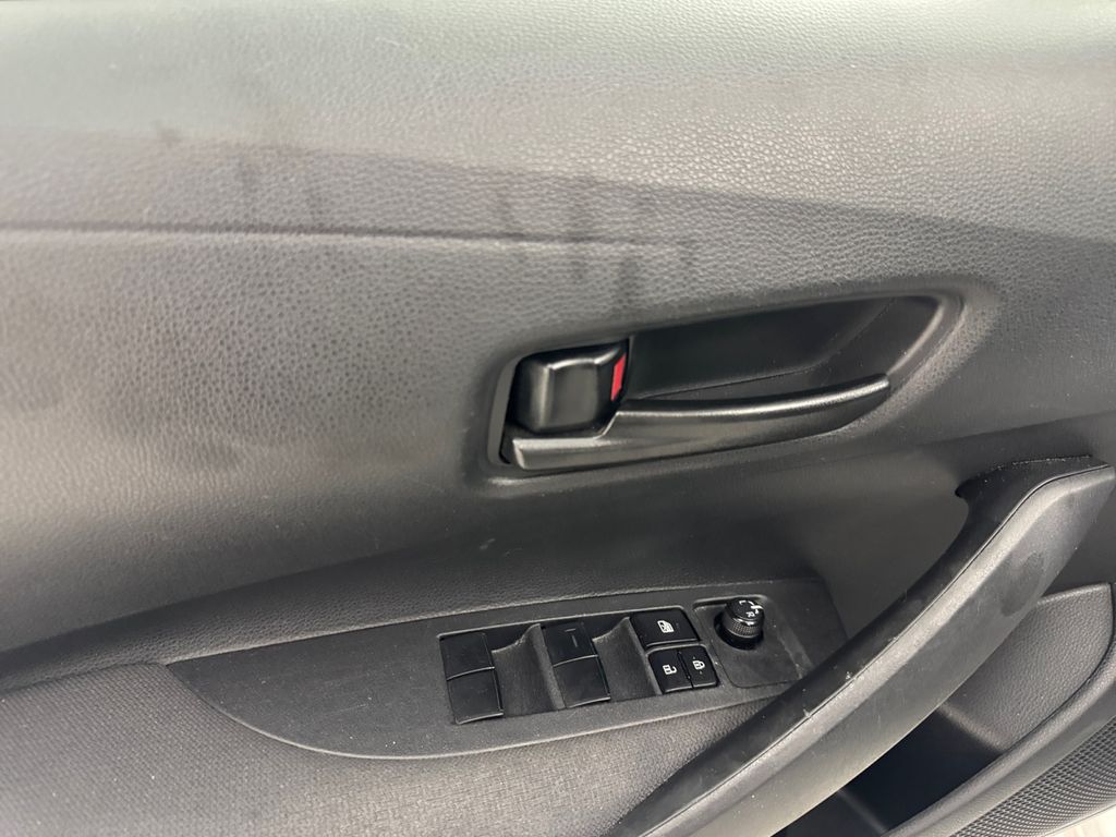 2023 Toyota Corolla LE photo 12