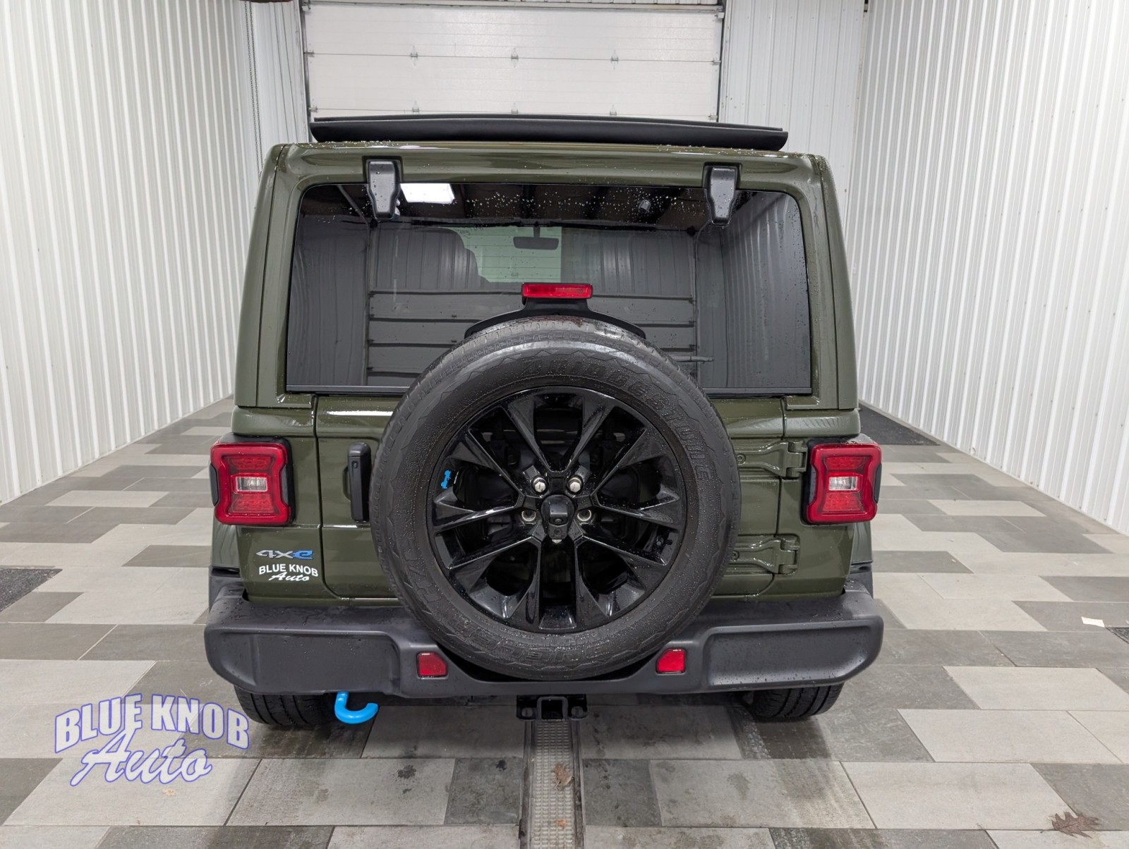 2023 Jeep Wrangler 4xe Sahara photo 3
