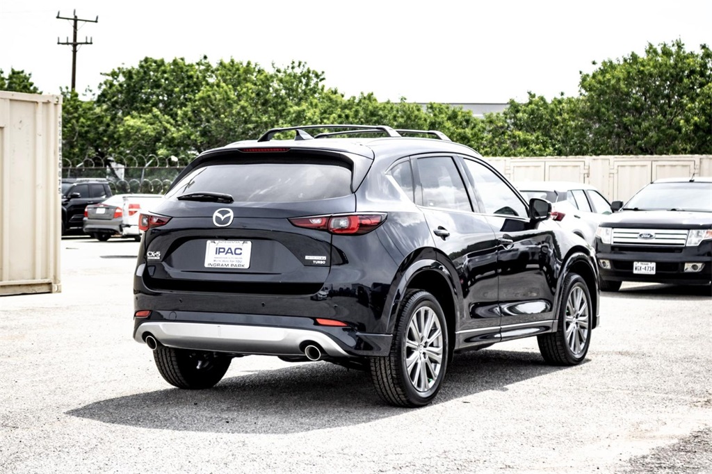 2025 Mazda CX-5 2.5 Turbo Signature photo 4