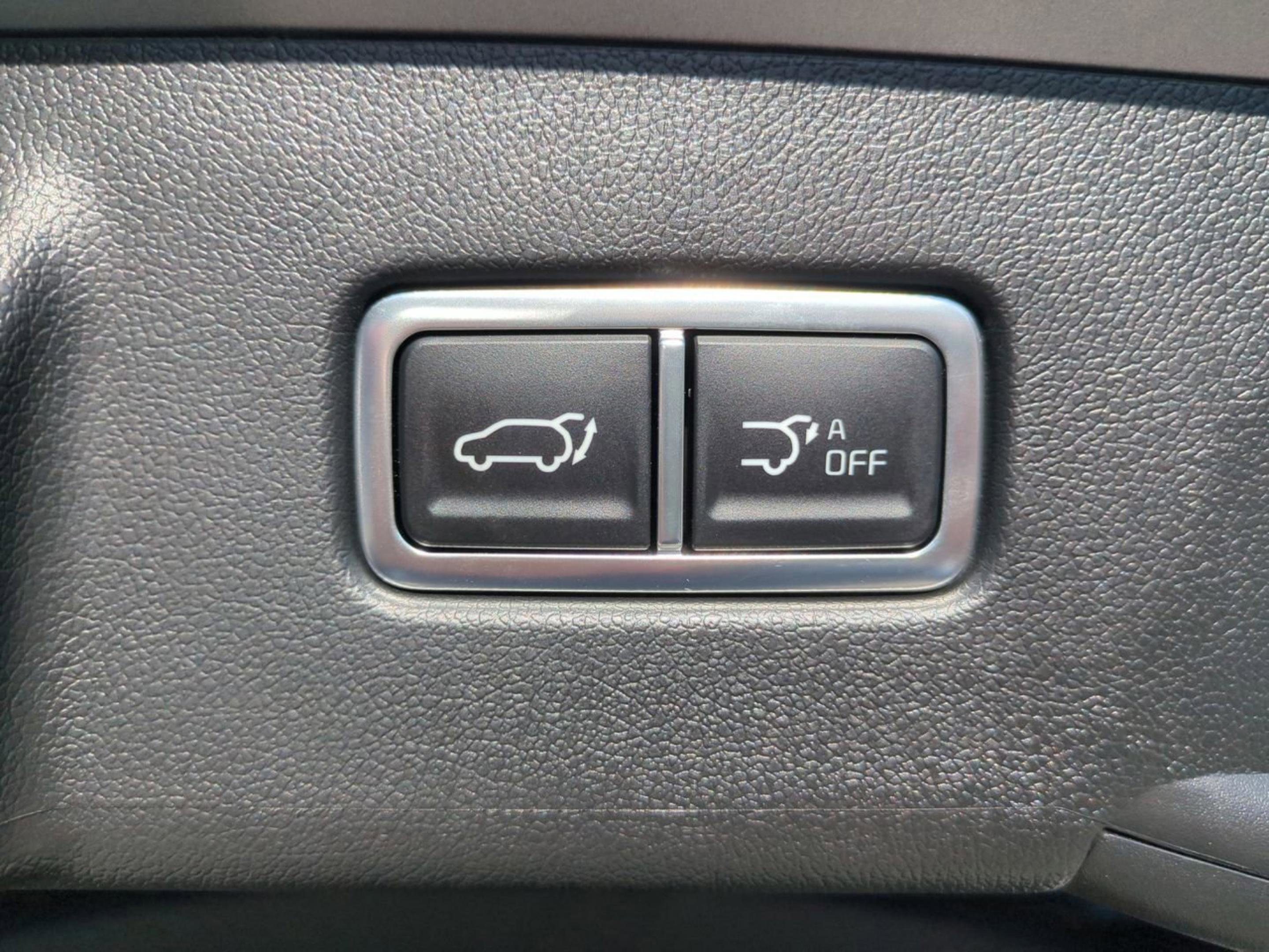 2025 Kia Sorento Hybrid EX photo 13