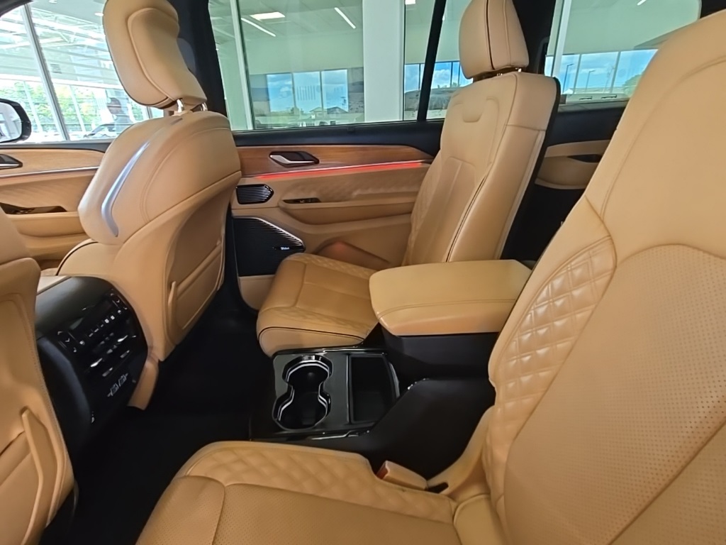 2021 Jeep Grand Cherokee L Summit photo 18