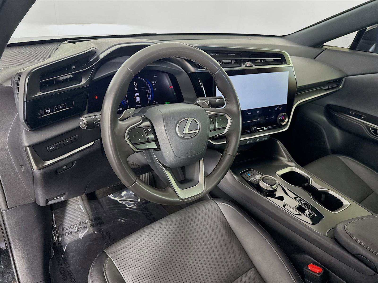 2024 Lexus RZ 450e Premium photo 9