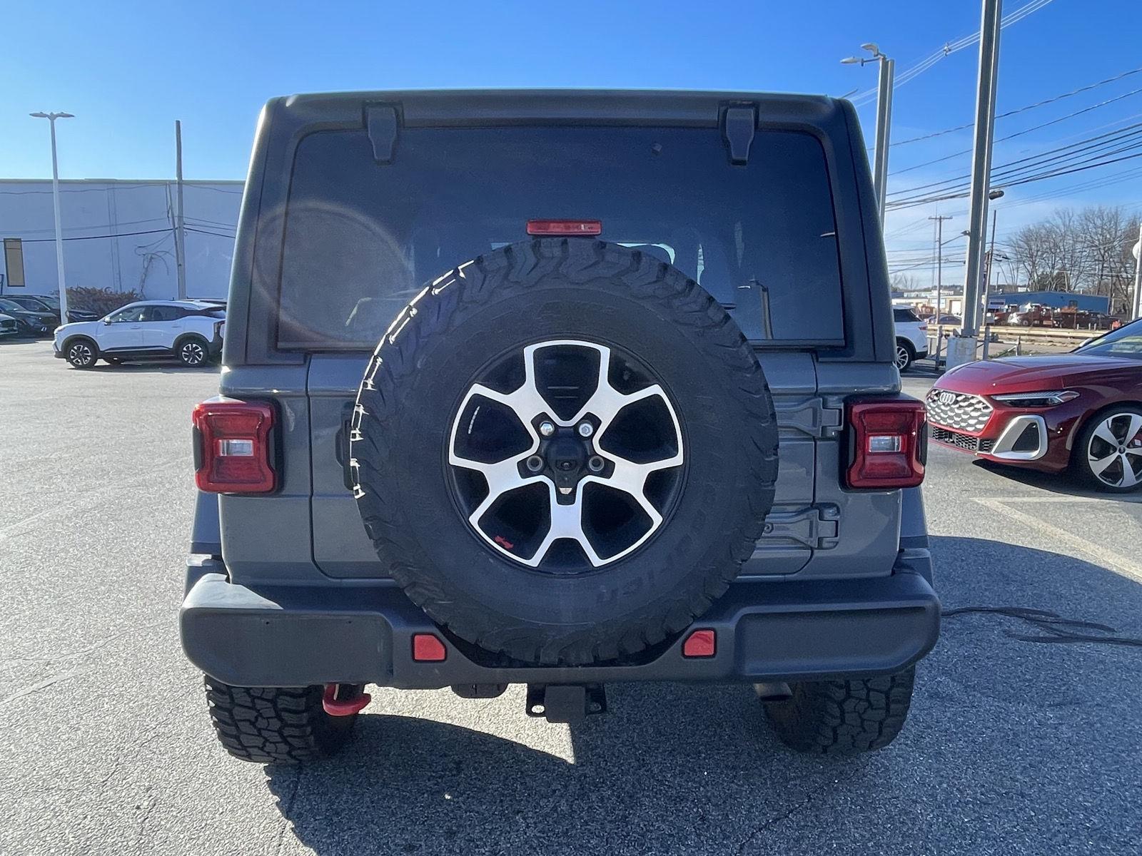 2022 Jeep Wrangler Unlimited Rubicon photo 3