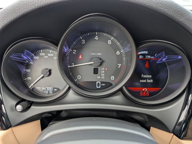 2024 Porsche Macan T photo 19