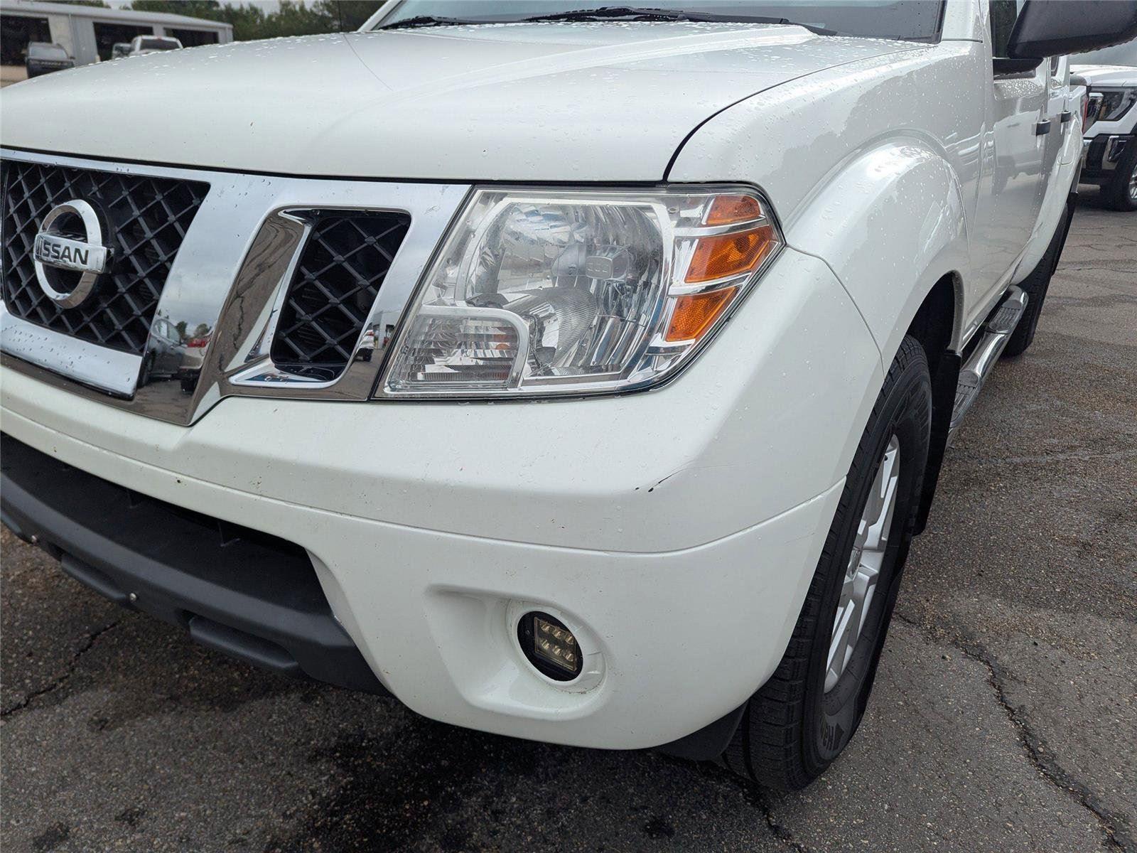 2020 Nissan Frontier SV photo 8