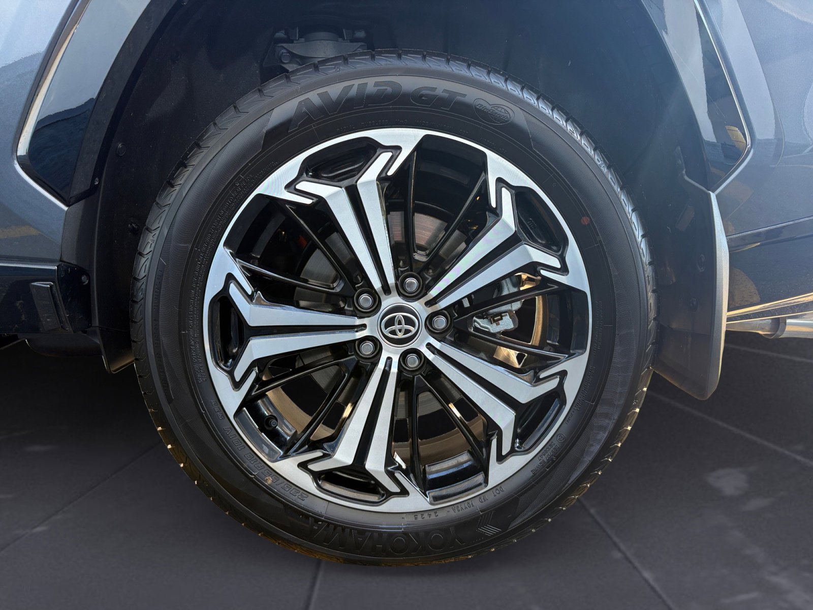 2025 Toyota RAV4 Prime XSE Premium photo 42