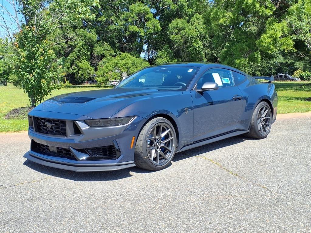 2025 Ford Mustang Dark Horse's photo