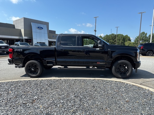2025 Ford F-350 photo 13
