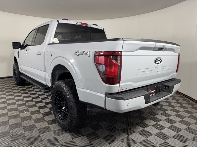 2025 Ford F-150 XLT photo 5