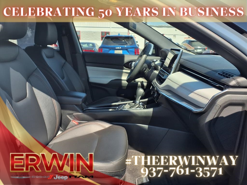 2024 Jeep Compass Limited photo 11
