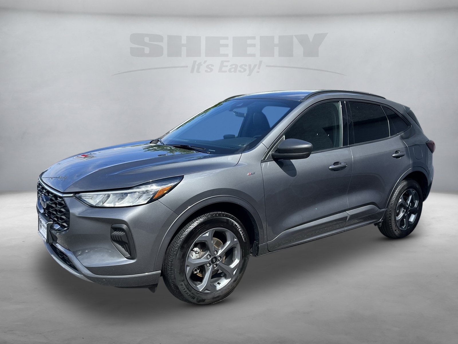 2024 Ford Escape ST-Line photo 4