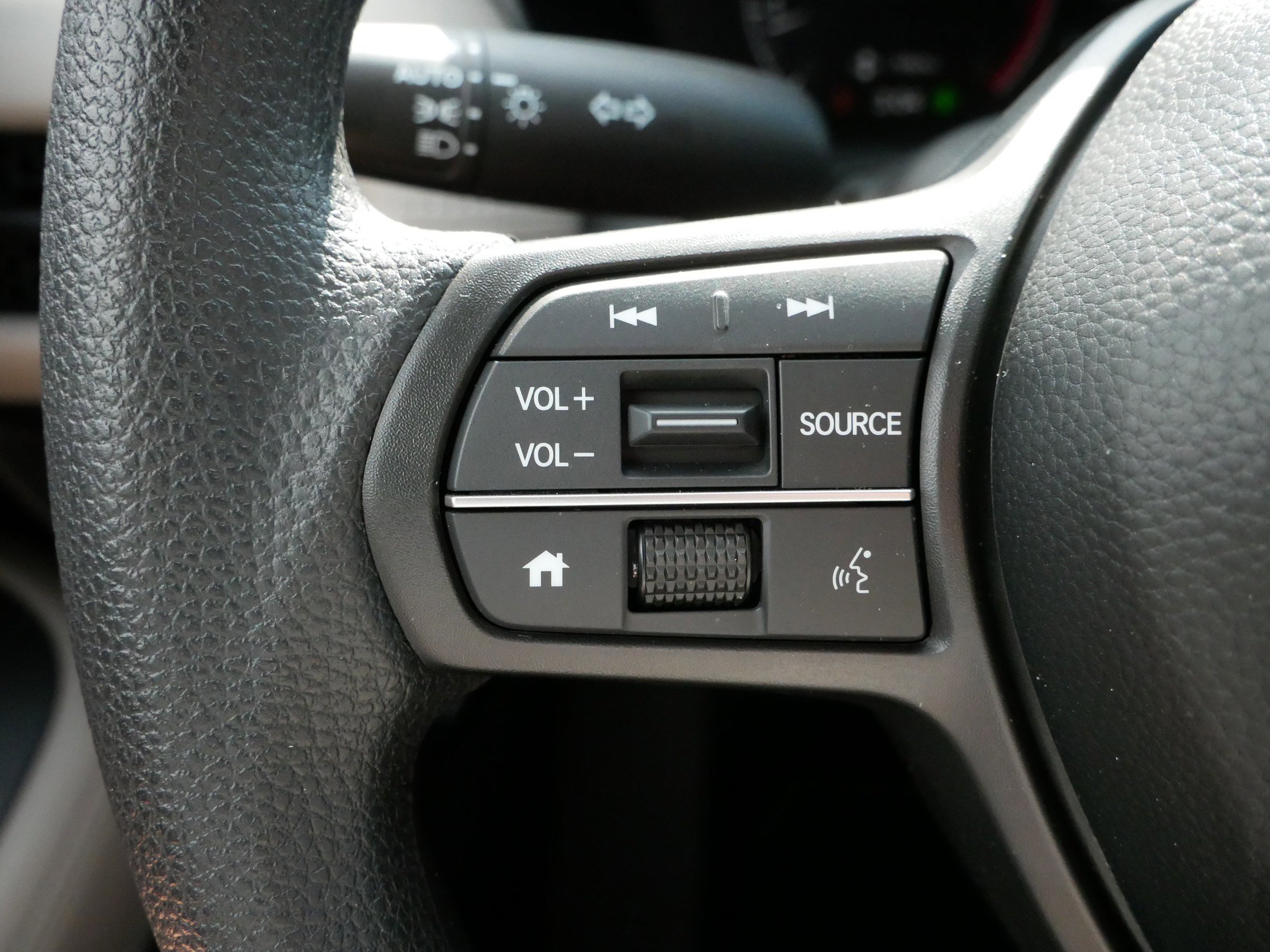 2025 Honda HR-V LX photo 21