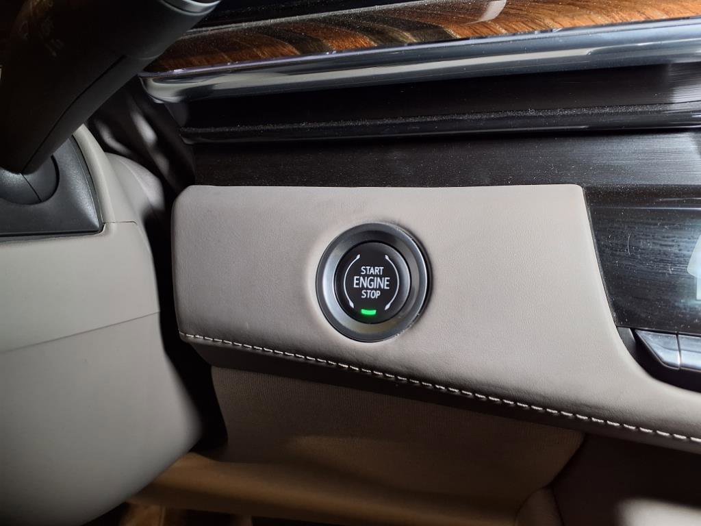 2023 Cadillac Escalade ESV Sport Platinum photo 12