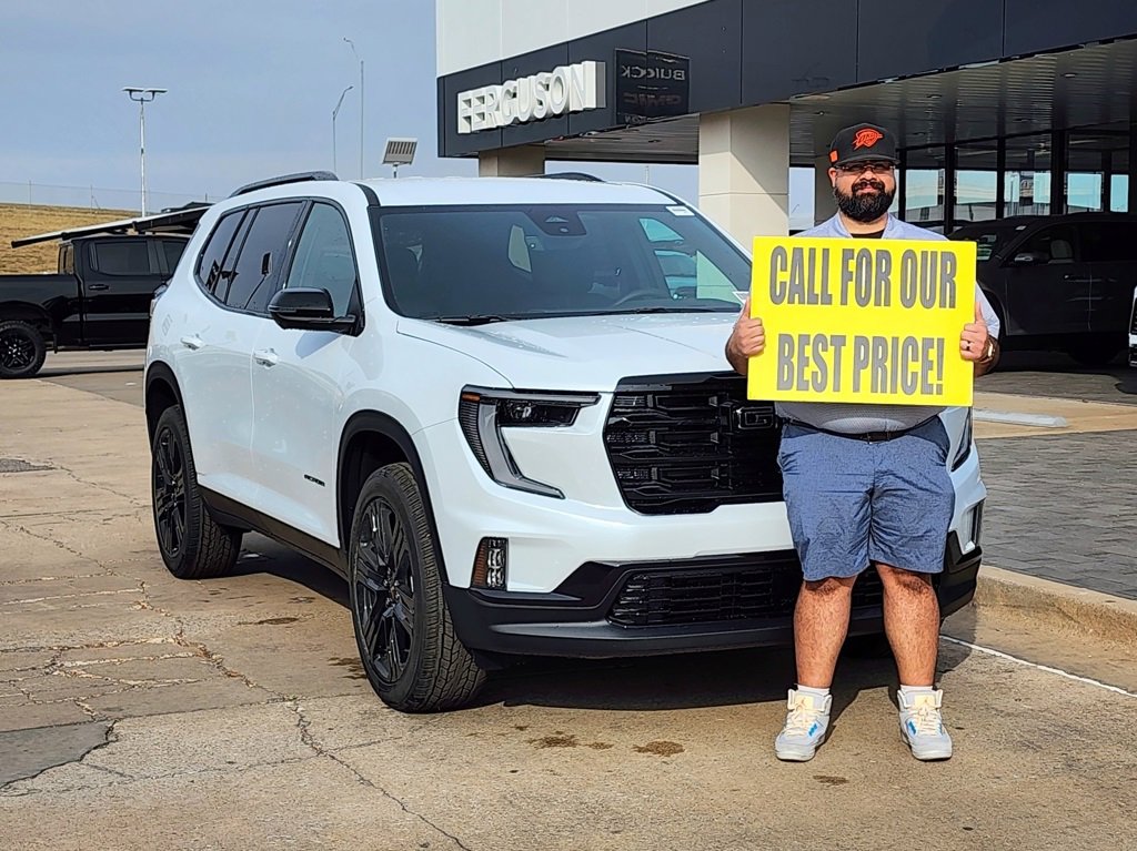 2026 GMC Acadia Elevation's photo