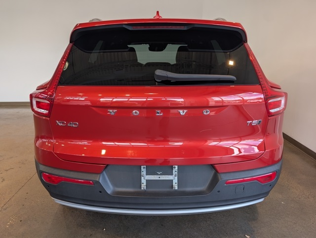 2020 Volvo XC40 Momentum photo 4