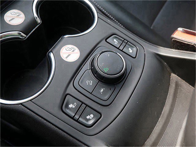 2024 Gmc Terrain SLT photo 22