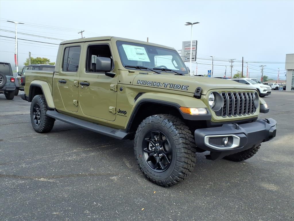 2025 Jeep Gladiator High Tide's photo