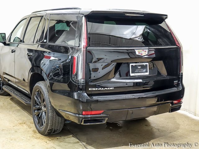 2023 Cadillac Escalade Sport photo 2