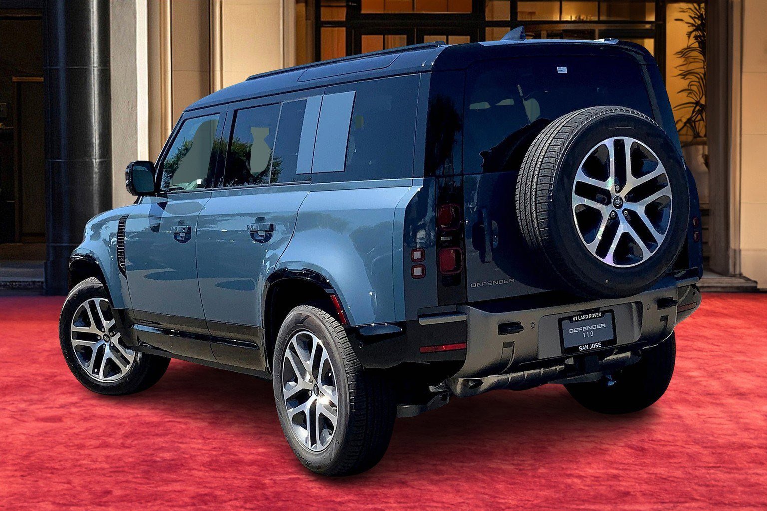 2025 Land Rover Defender 110 X-Dynamic SE photo 2