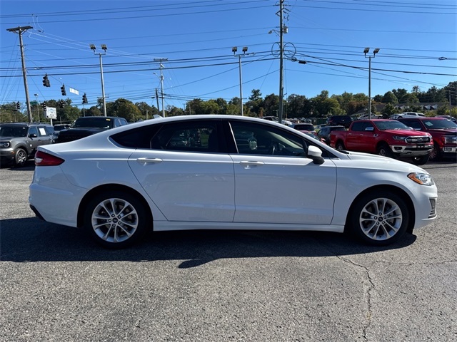2020 Ford Fusion Hybrid SE photo 4