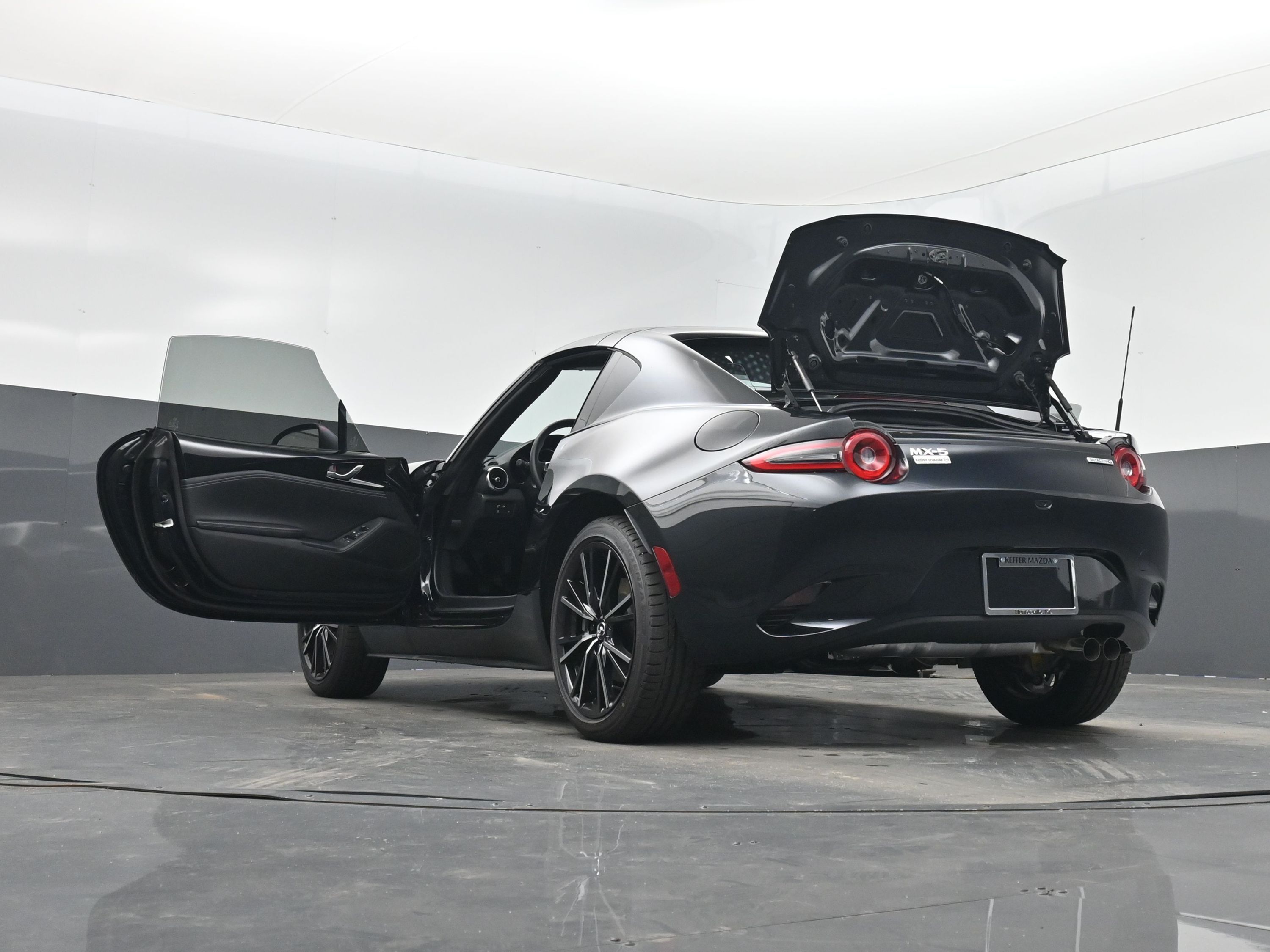 2025 Mazda MX-5 Miata Miata RF Grand Touring photo 31