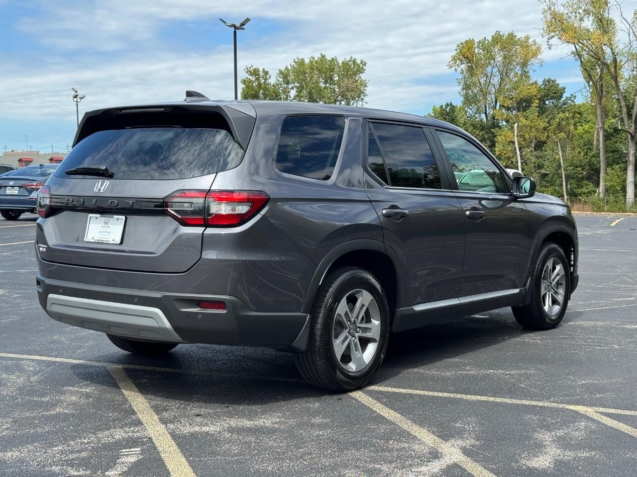 2025 Honda Pilot EX-L photo 2