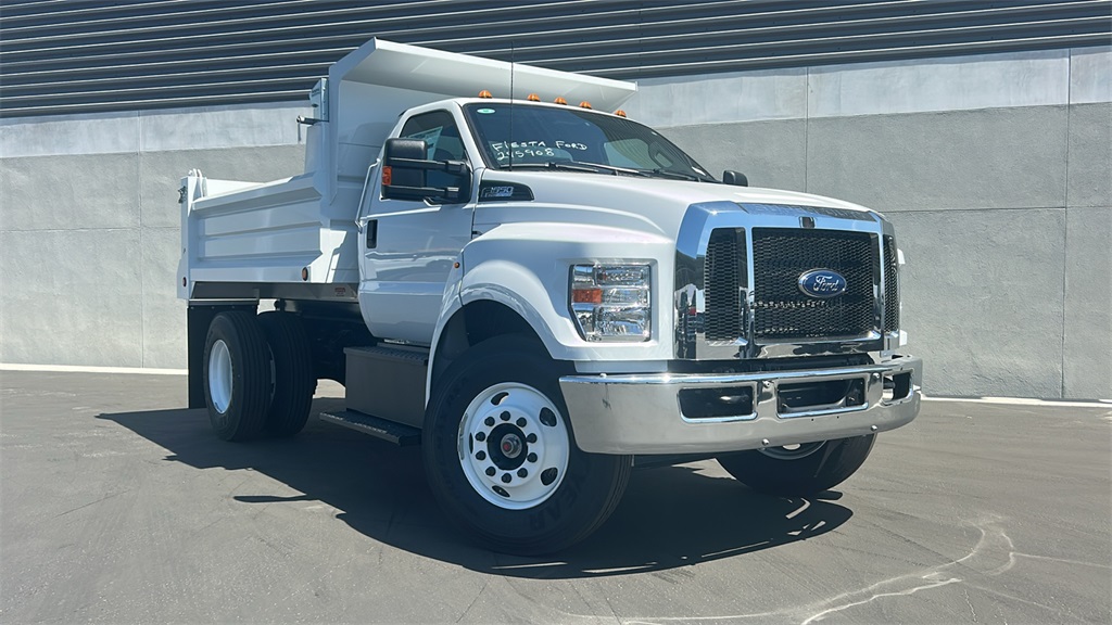 New 2026 Ford F-650-750 F-650 Gas Straight Frame's photo