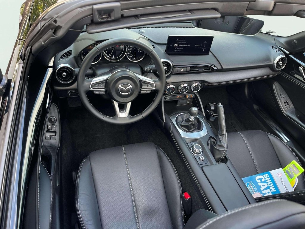 2024 Mazda MX-5 Miata Miata RF Grand Touring photo 23