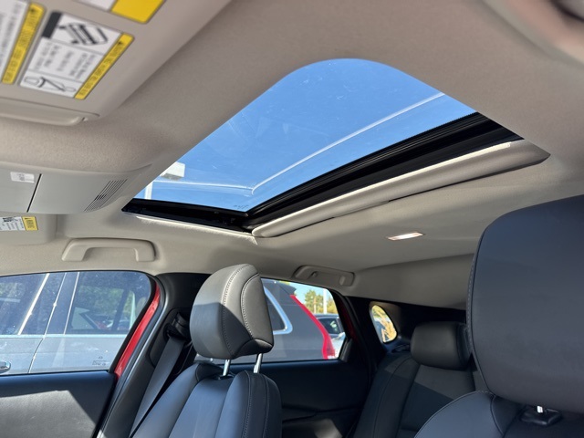 2025 Mazda CX-30 2.5 S Preferred photo 14