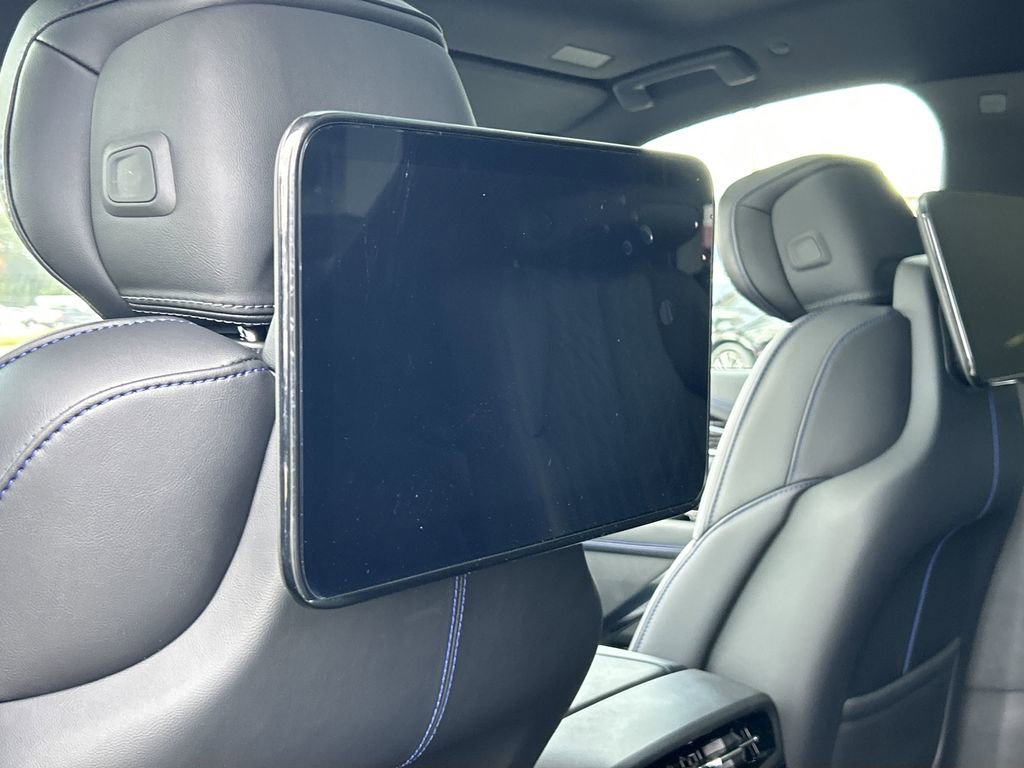 2026 Cadillac Escalade Luxury photo 18