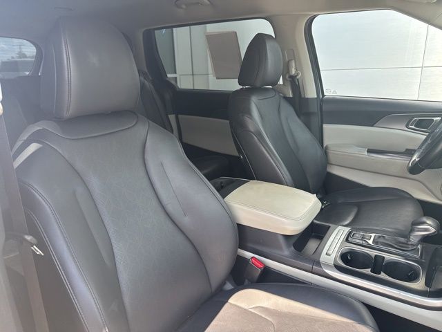 2022 Kia Carnival LX photo 25