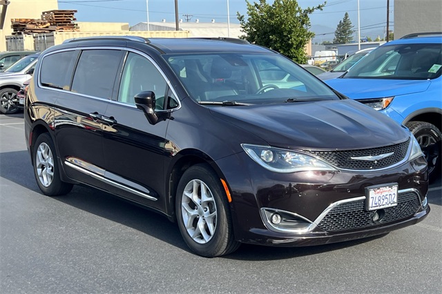 Used 2017 Chrysler Pacifica Touring-L Plus with VIN 2C4RC1EG3HR551115 for sale in Napa, CA