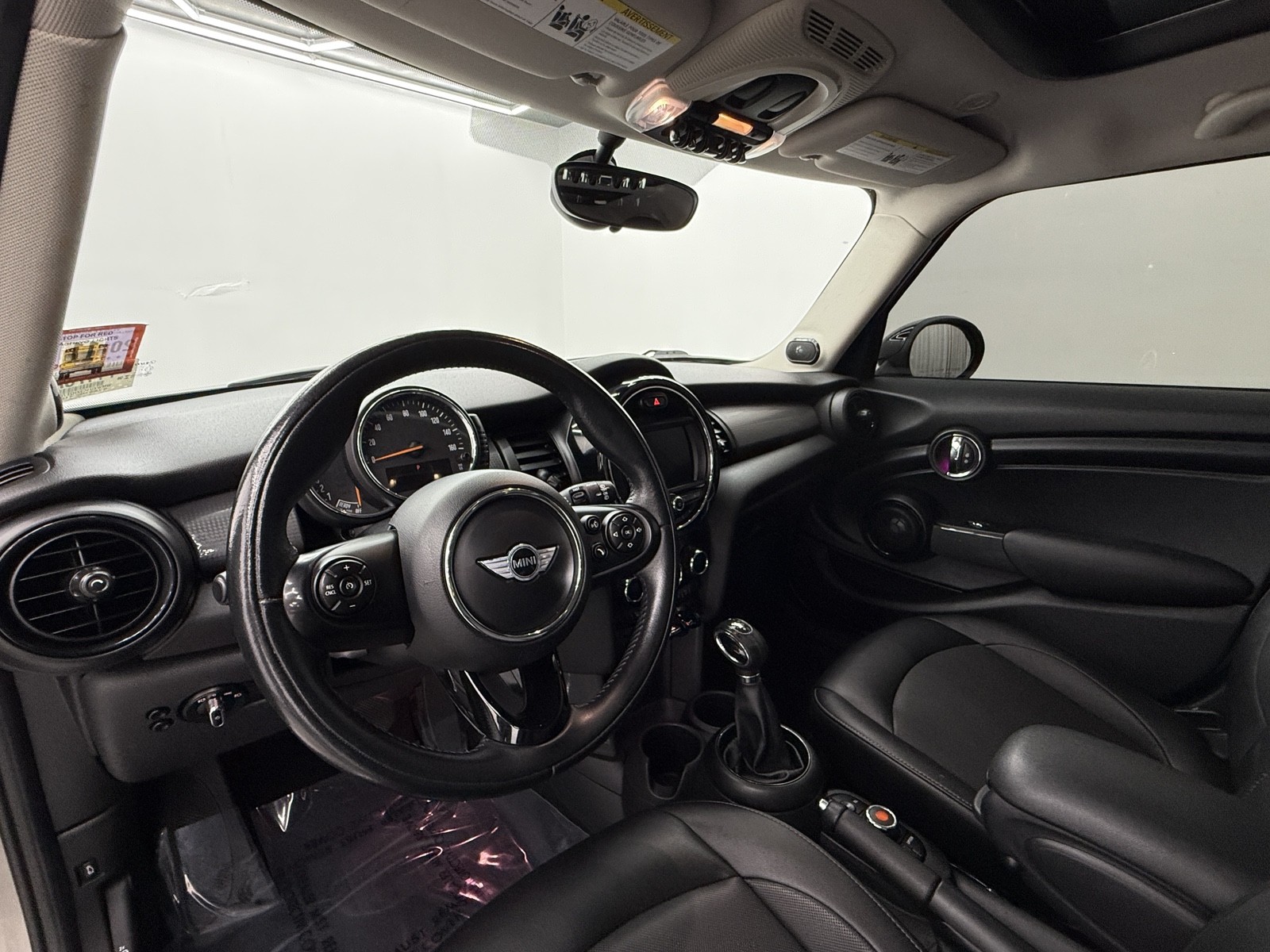 2017 Mini Cooper Hardtop photo 5