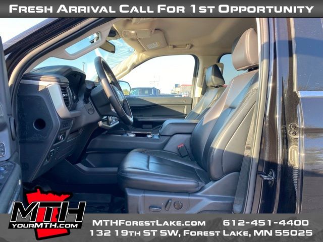 2024 Ford Expedition MAX XLT photo 9