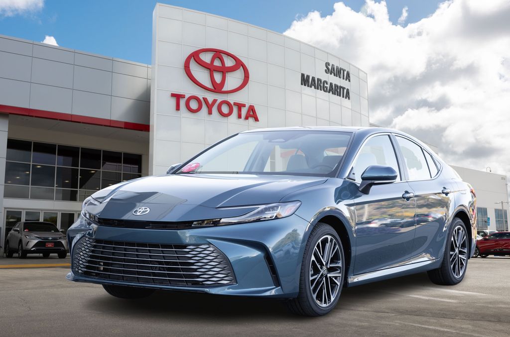 2026 Toyota Camry XLE's photo
